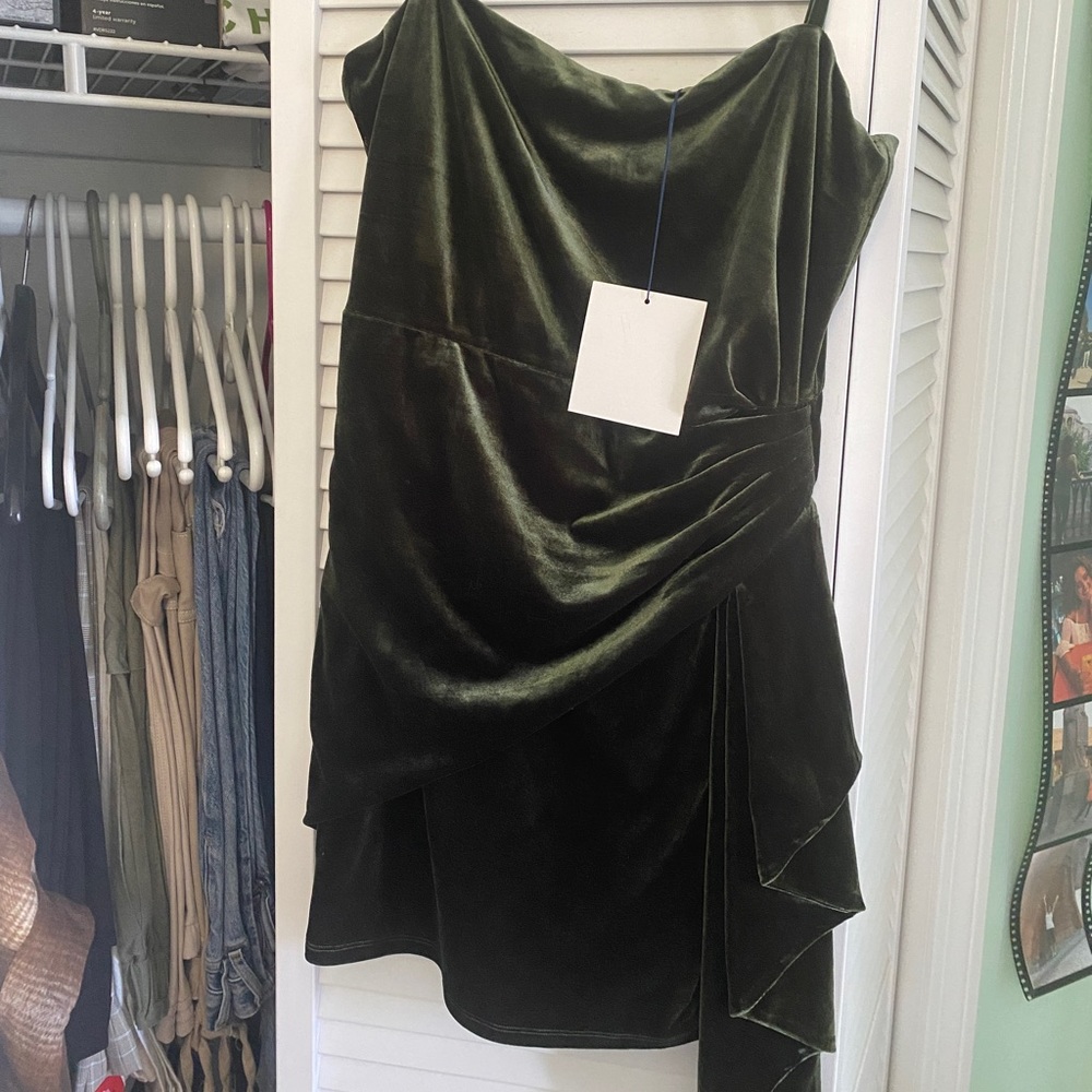Majorelle brand new never worn dress. I bought it from Revolve (I have receipt)